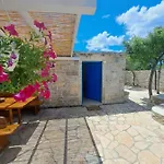 Vila Danino *