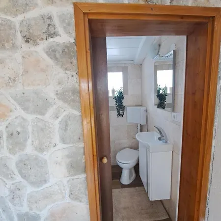 Danino Villa Jezera