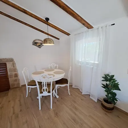 Danino Villa *
