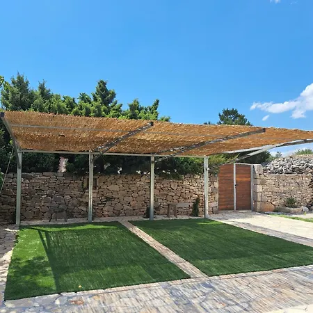 Danino Villa *
