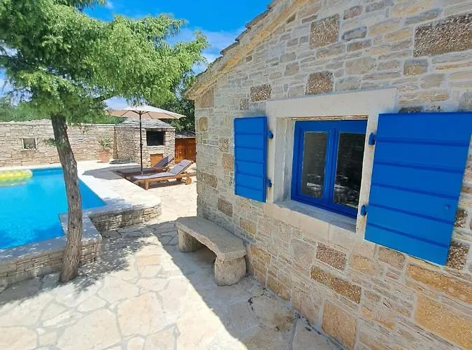 Danino ヴィラ イェゼラ